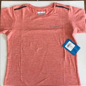 Columbia T-shirt size youth large
